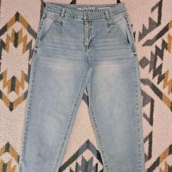 Wallflower Womens Blue Denim Stretch Jeans Fearless Curvy Super High Rise Size 7 - Picture 2 of 6